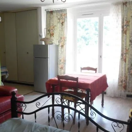 Cosy Avec Balcon Et Parking, à 50m Des Thermes D'amélie-les-bains - Fr-1-703-136 Apartamento *