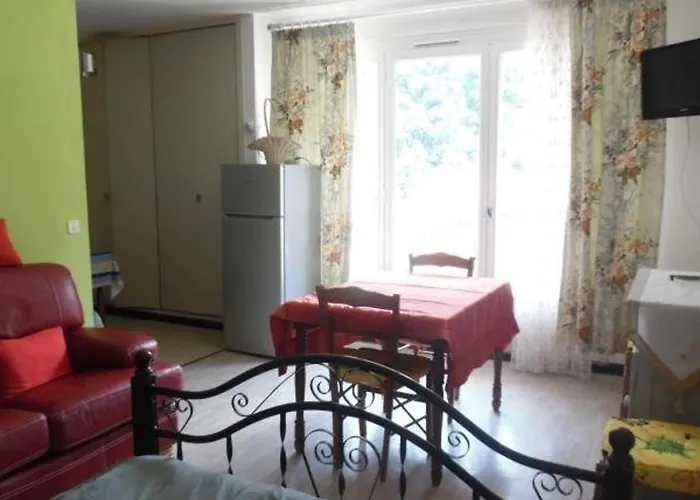 Cosy Avec Balcon Et Parking, A 50m Des Thermes D'amelie-les-bains - Fr-1-703-136 Apartament *
